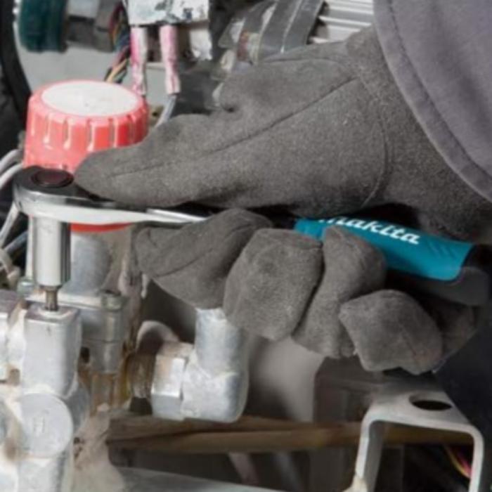 Makita 34-Piece Socket and Accessory Tool Kit – Perfect for DIY and Professional Applications